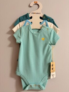 Baby Ribbed Short-Sleeve Bodysuit - Mint with Yellow Heart (3-Pack)